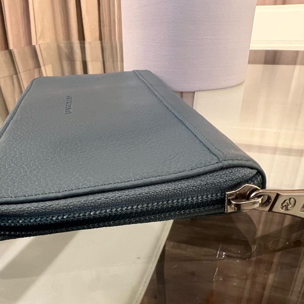 Longchamp Pebble Leather Zip Around Wallet - Picture 5 of 8